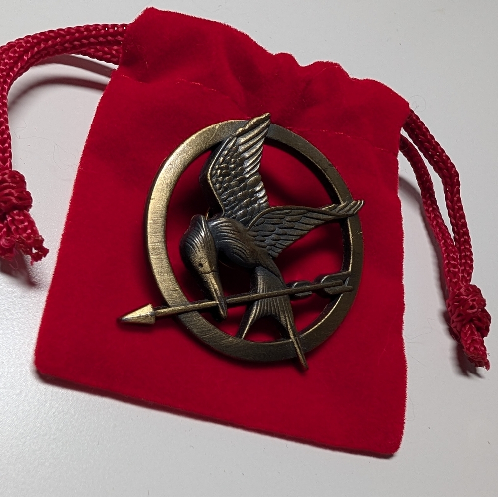 Mockingjay Pin - Picture 5 of 5